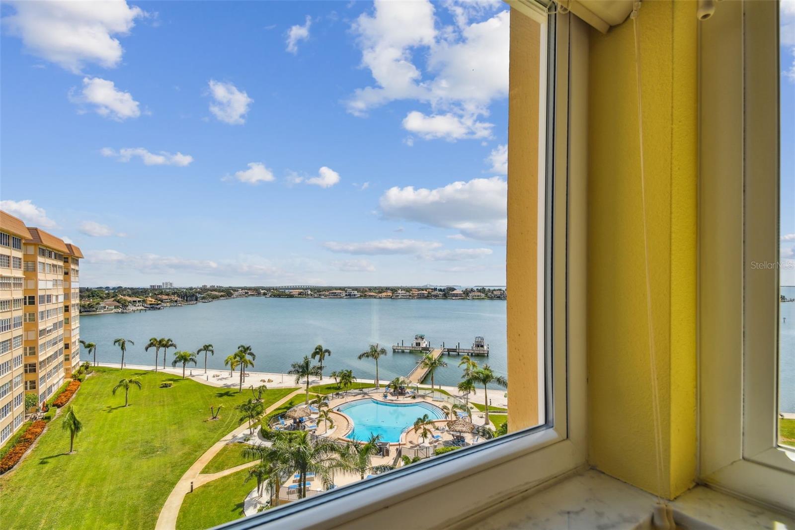 BAYWAY ISLES POINT BRITTANY THREE - Residential