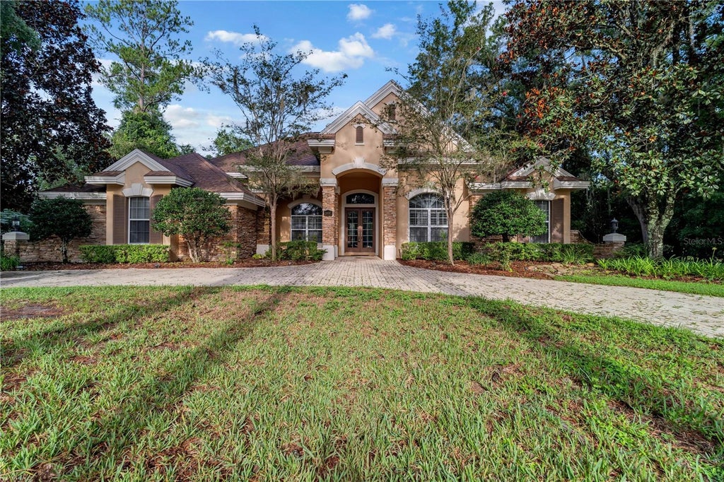 Photo of 5038 SE 6th Avenue, Ocala, FL 34480 (MLS # OM730337)