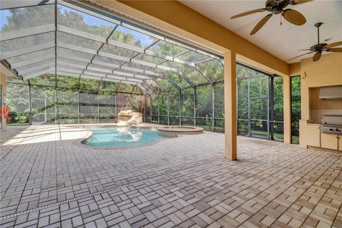 Tiny photo for 5038 SE 6th Avenue, Ocala, FL 34480 (MLS # OM730337)