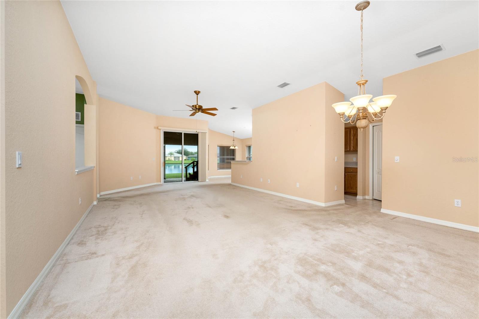 LAKESIDE PLANTATION - Residential