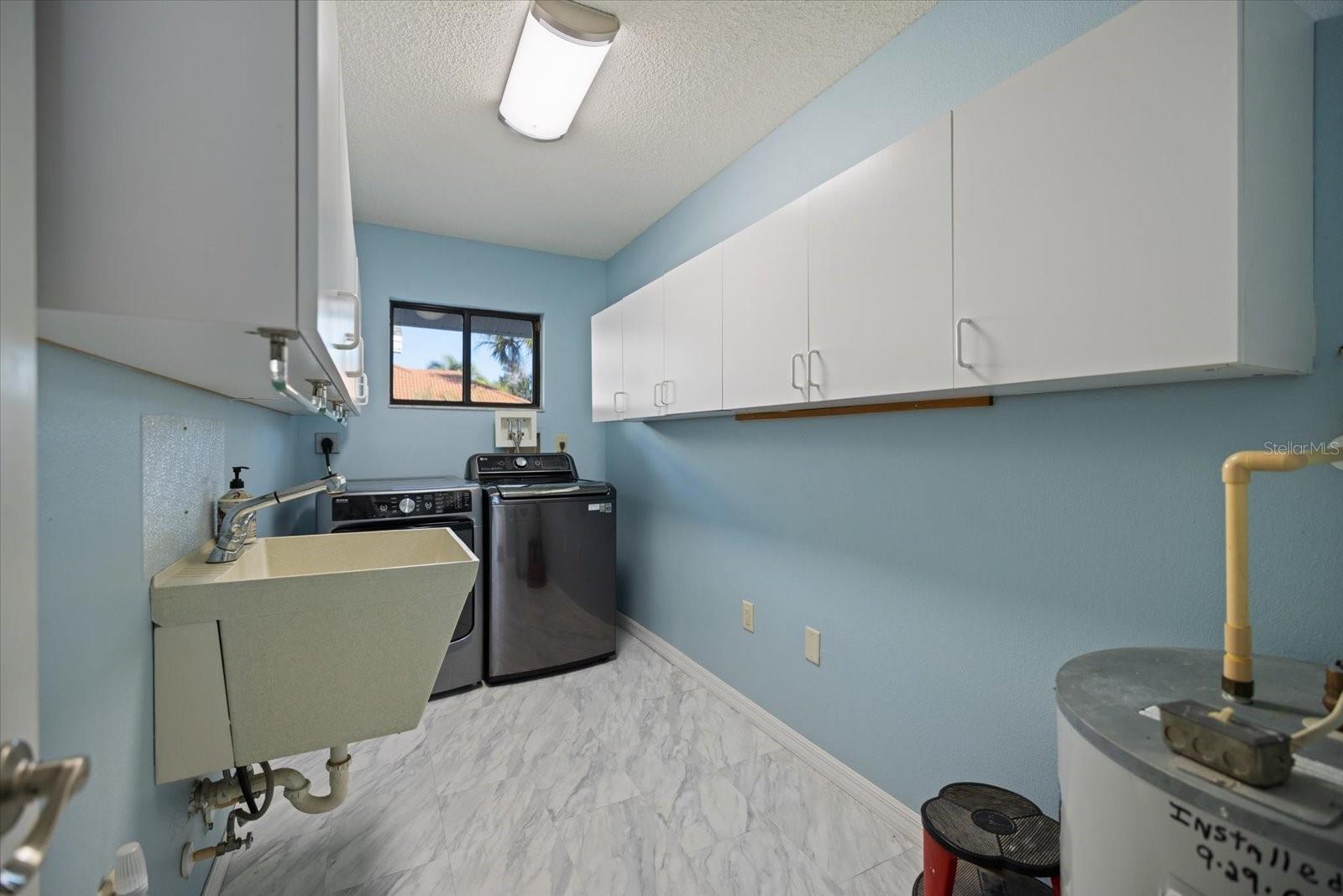 SOUTHBAY YACHT & RACQUET CLUB - Residential