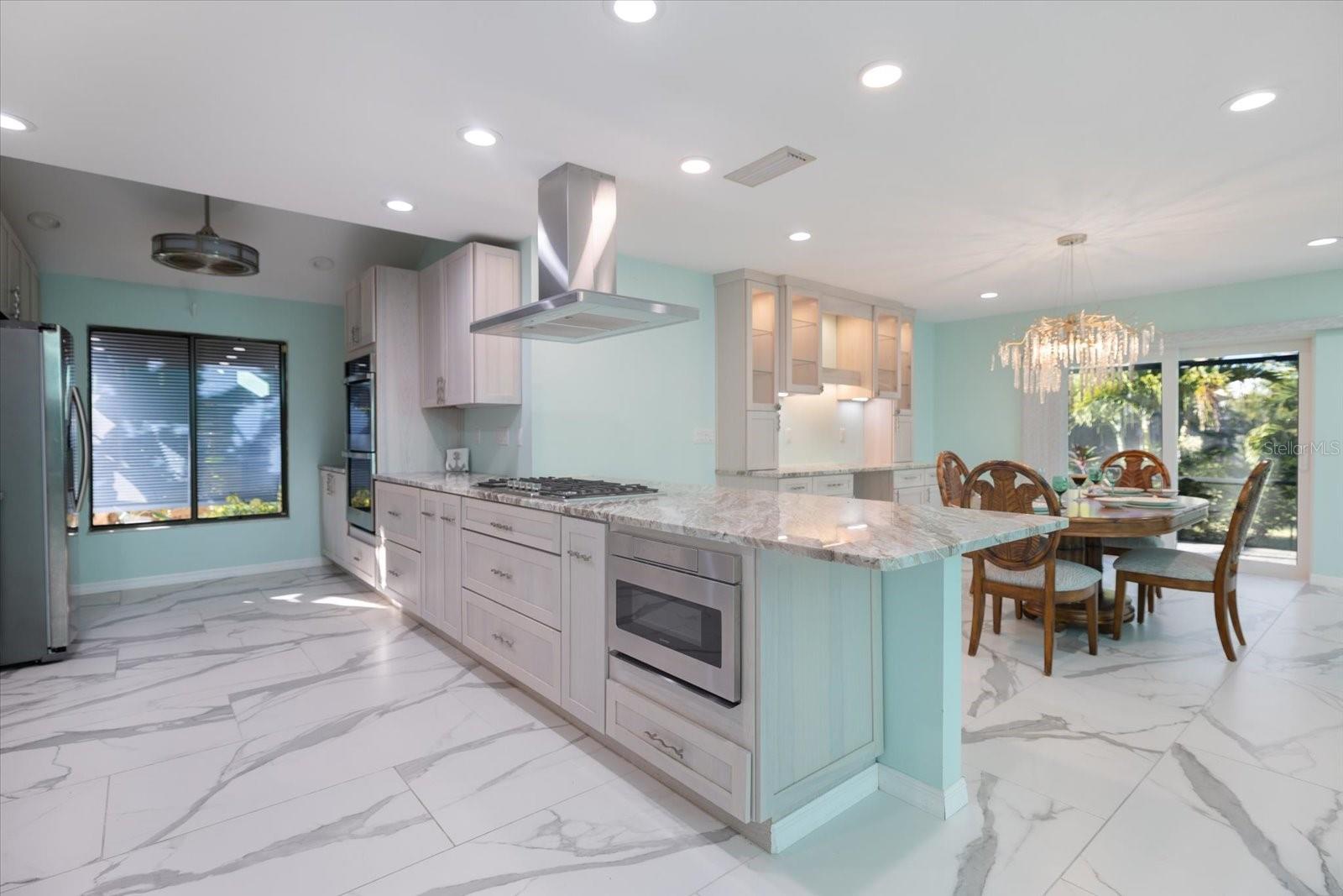 SOUTHBAY YACHT & RACQUET CLUB - Residential