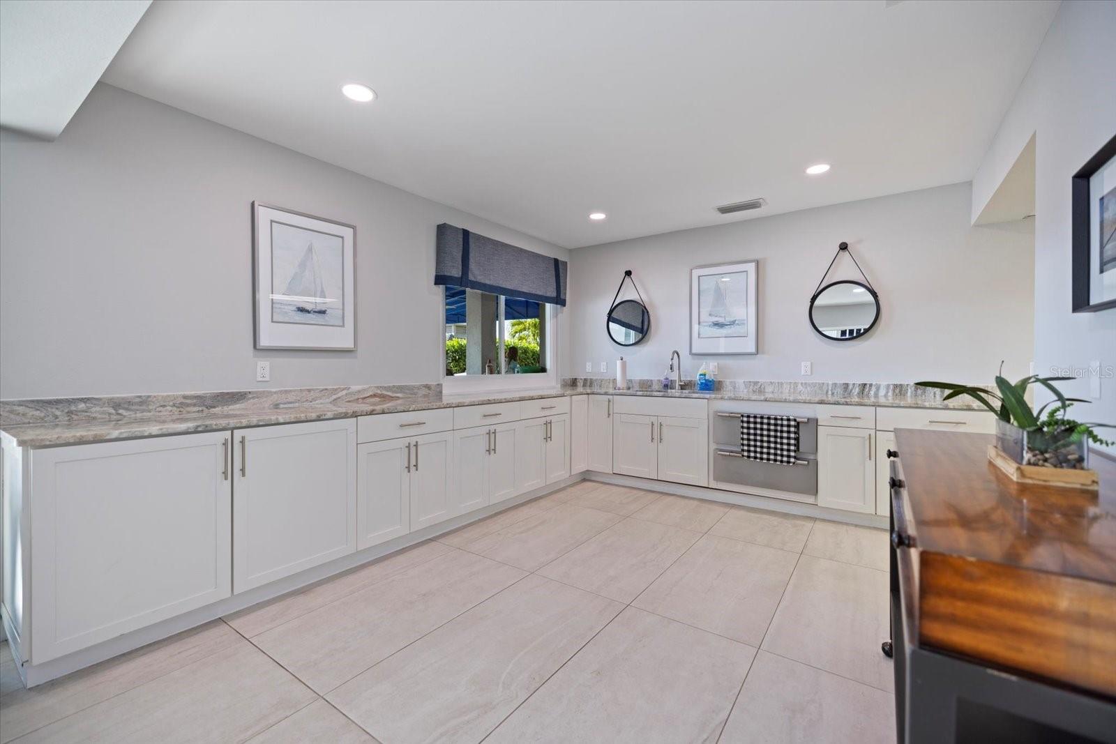 SOUTHBAY YACHT & RACQUET CLUB - Residential