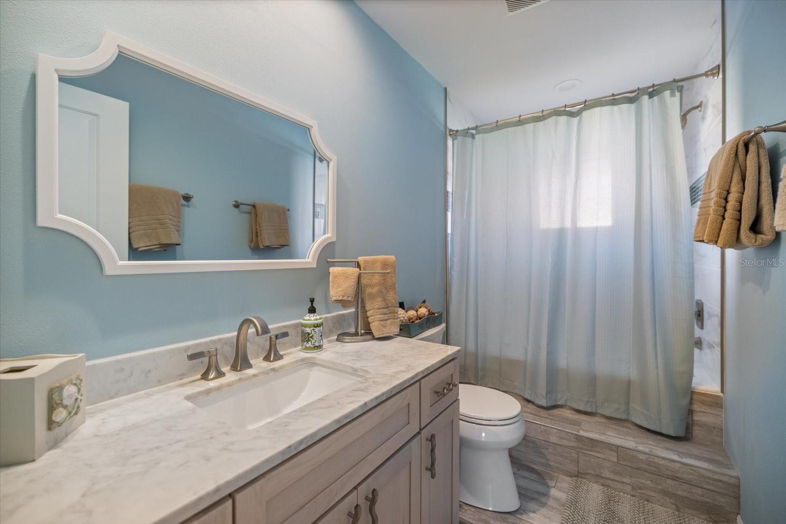 SOUTHBAY YACHT & RACQUET CLUB - Residential