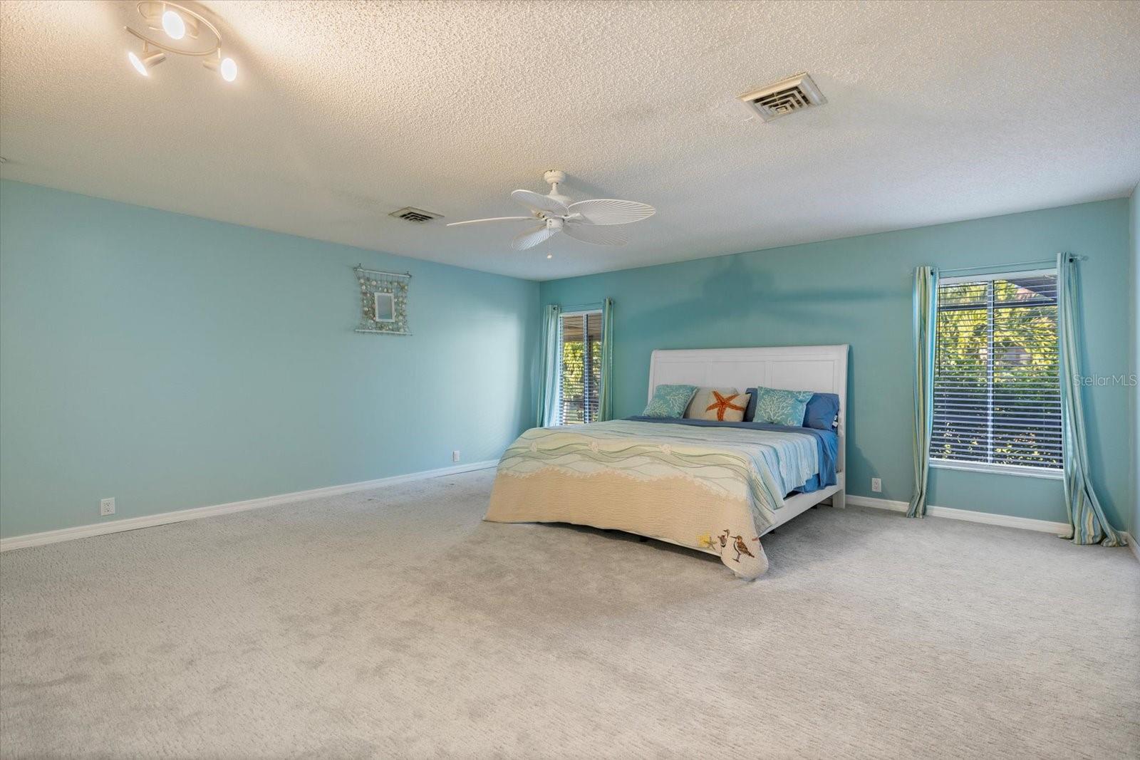 SOUTHBAY YACHT & RACQUET CLUB - Residential