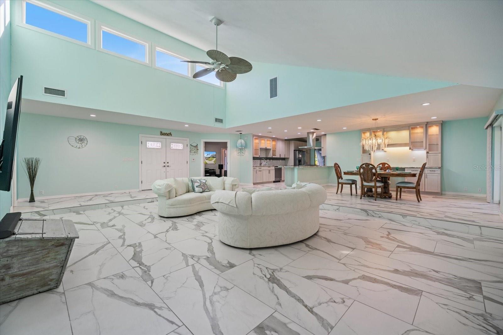 SOUTHBAY YACHT & RACQUET CLUB - Residential