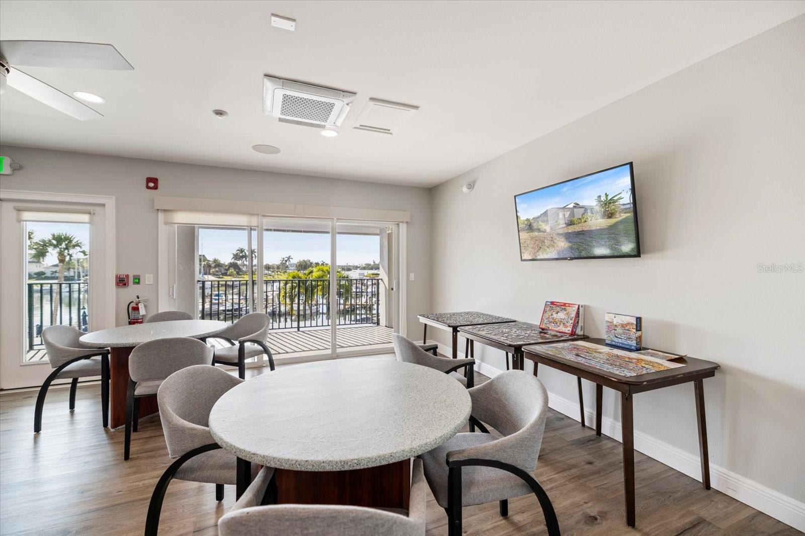 SOUTHBAY YACHT & RACQUET CLUB - Residential