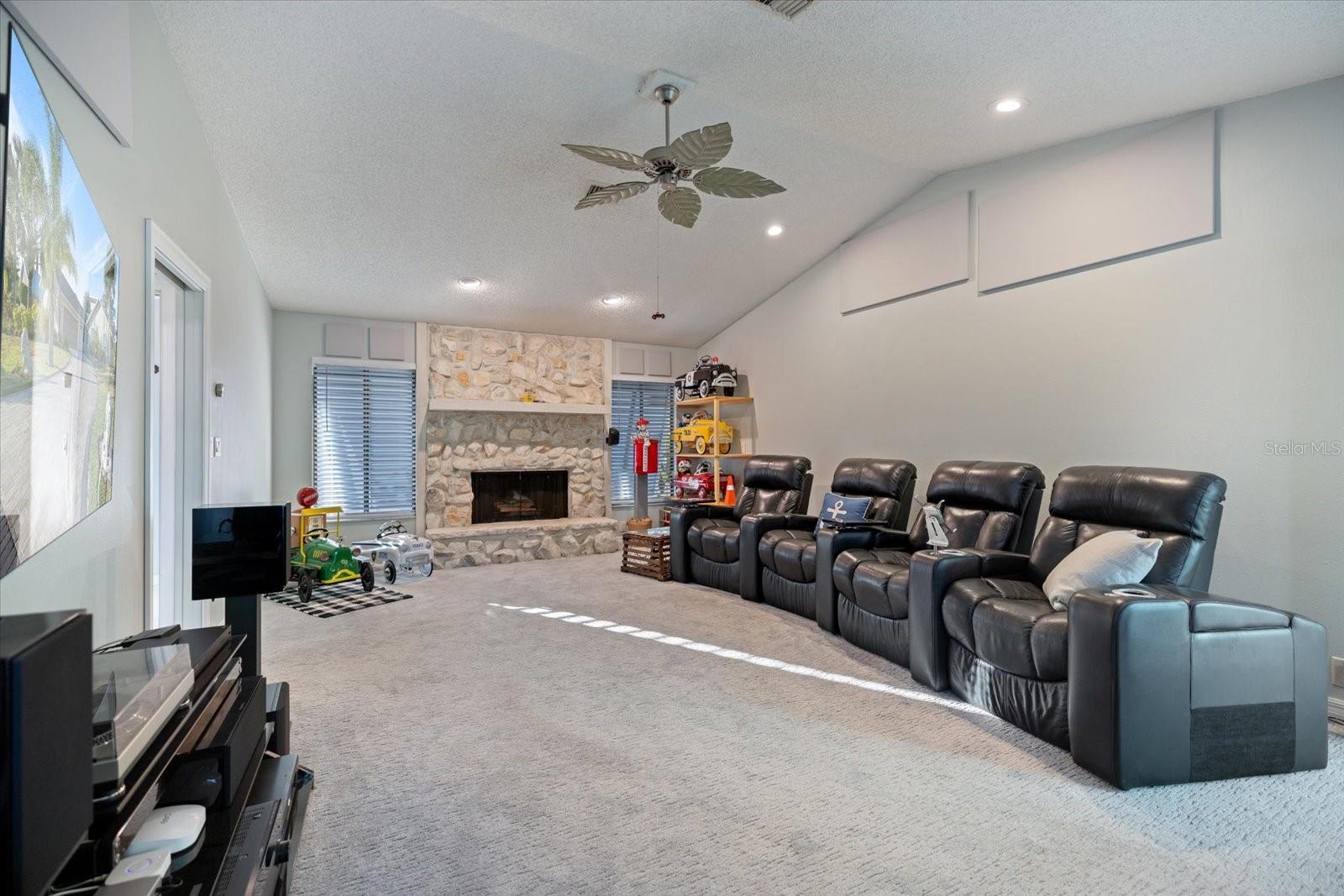 SOUTHBAY YACHT & RACQUET CLUB - Residential