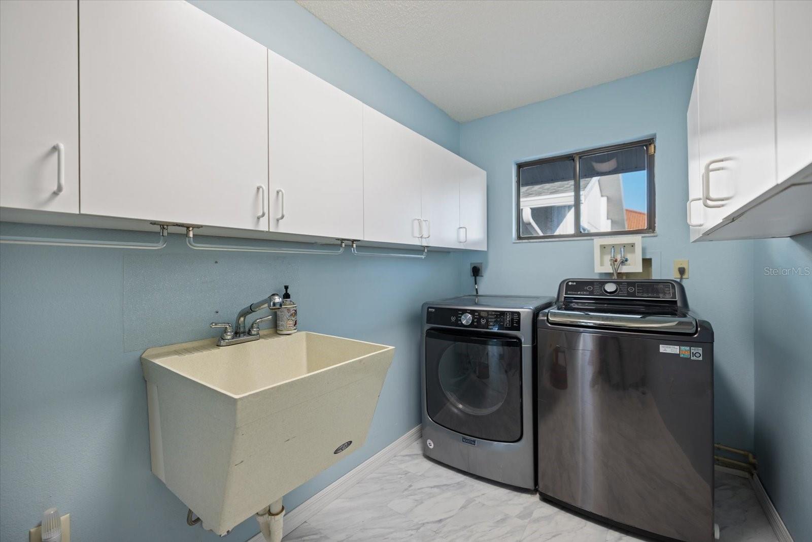 SOUTHBAY YACHT & RACQUET CLUB - Residential