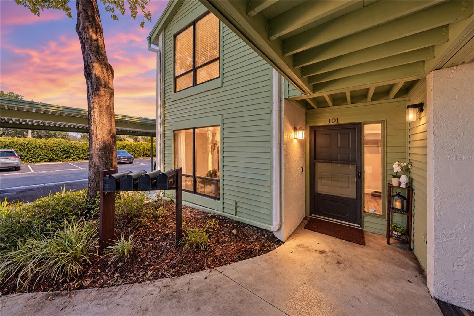4106 PINELAKE LANE 101
