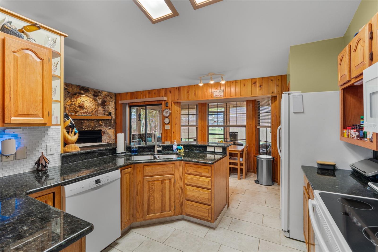 RAINTREE HARBOR SEC 01 REP - Residential