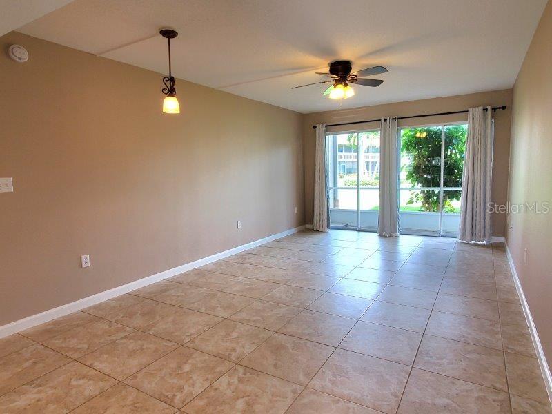 ISLANDER POINT - Residential Lease