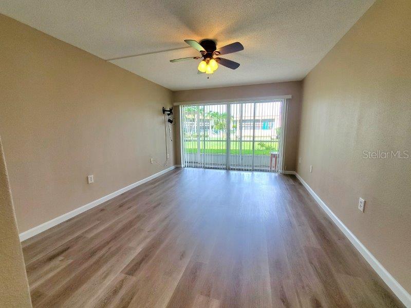 ISLANDER POINT - Residential Lease