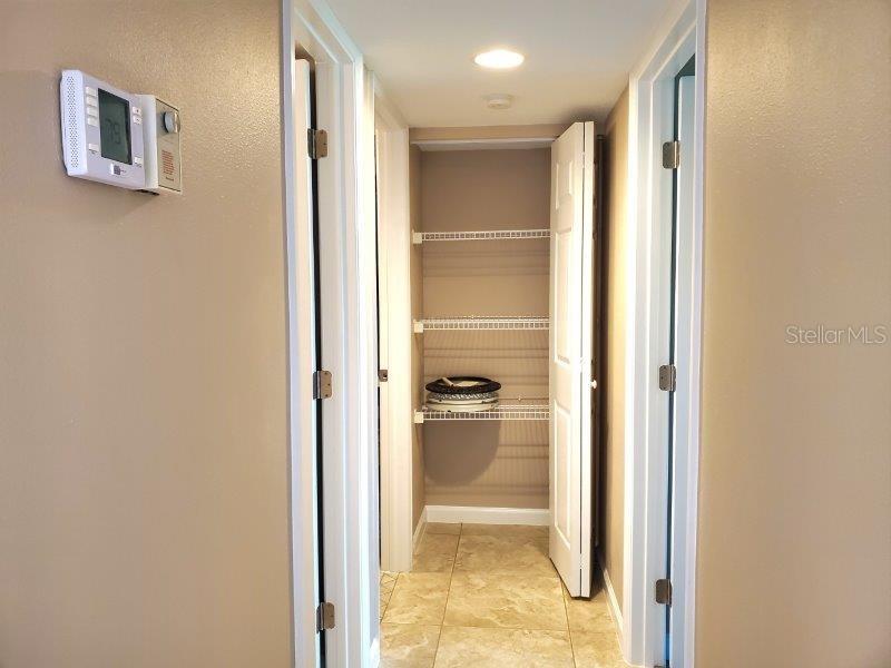 ISLANDER POINT - Residential Lease