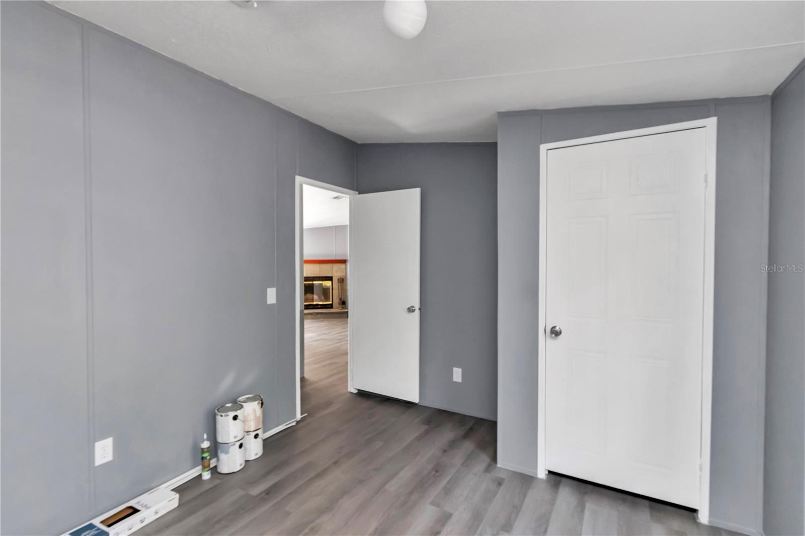 BRONSON HEIGHTS - Residential