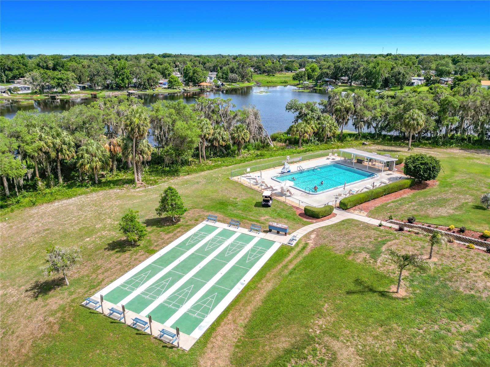 ABOR LAKES - Residential