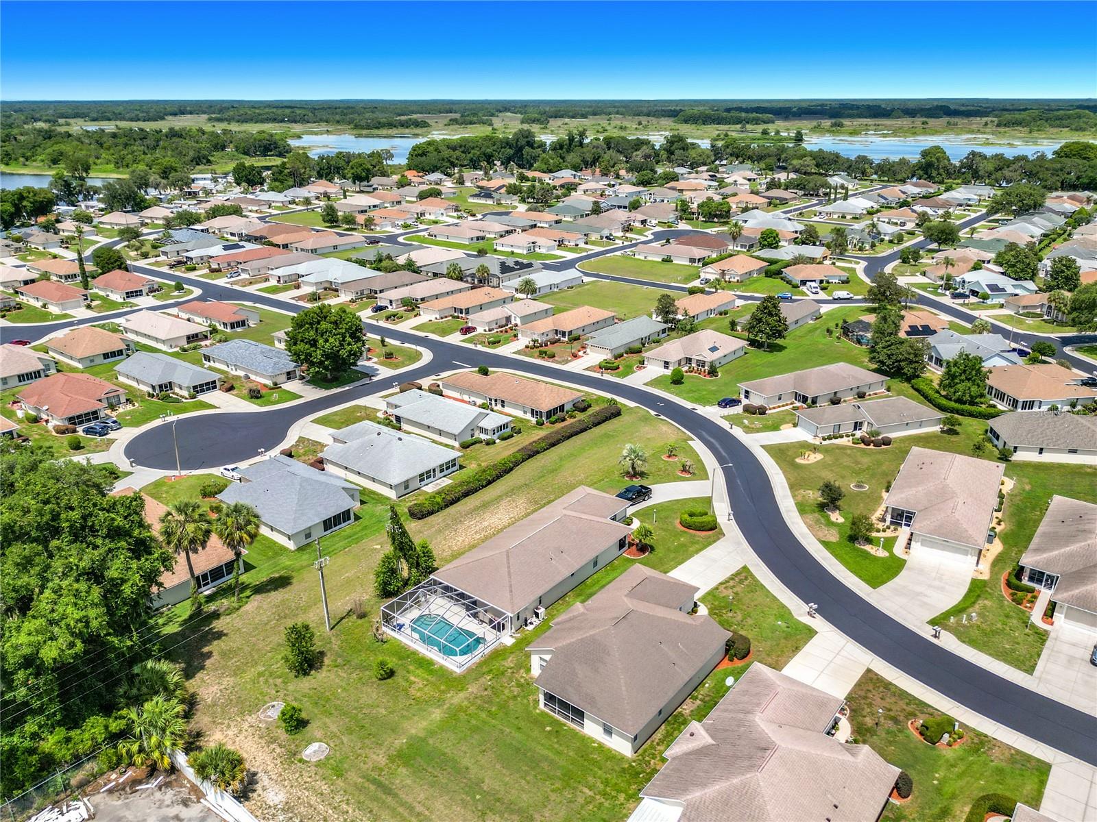 ABOR LAKES - Residential