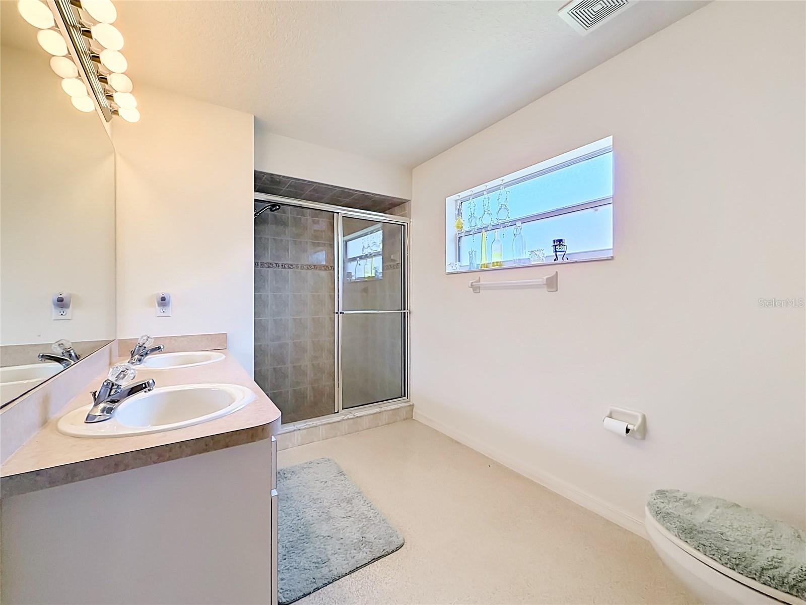ABOR LAKES - Residential
