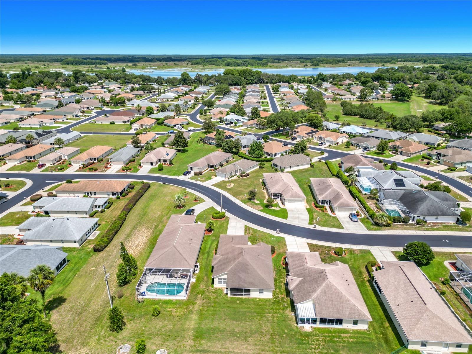ABOR LAKES - Residential