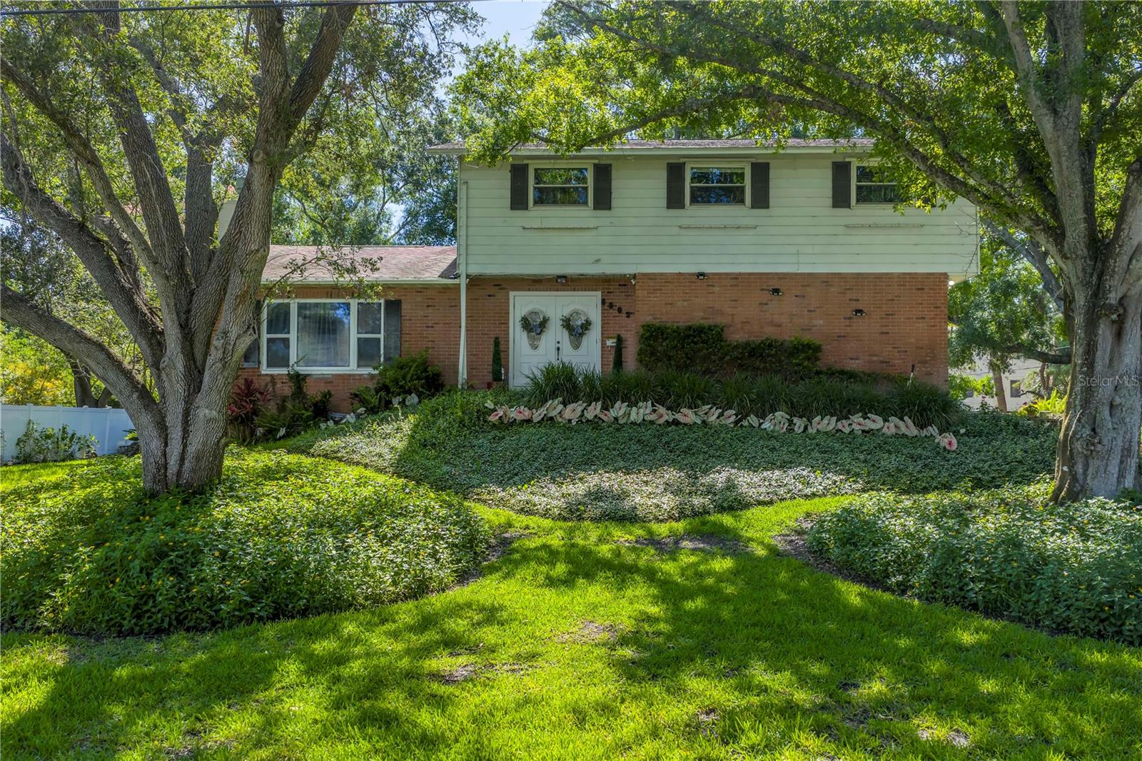 FLORIDA RIVIERA 2 - Residential