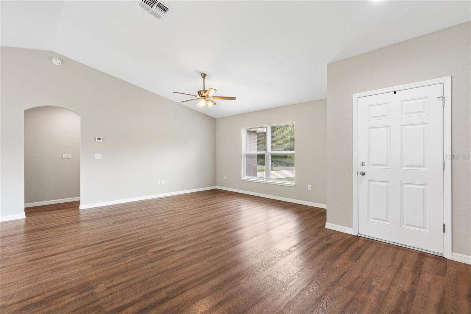 35 GUAVA TERRACE RADIAL