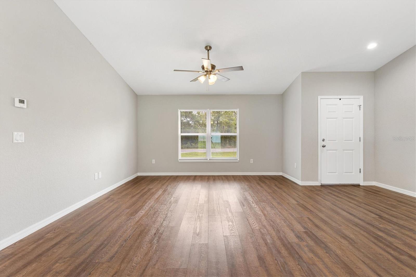 35 GUAVA TERRACE RADIAL