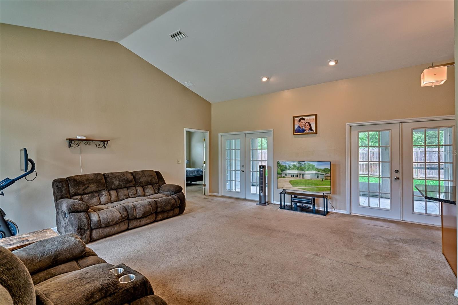 10843 NW 60TH TERRACE