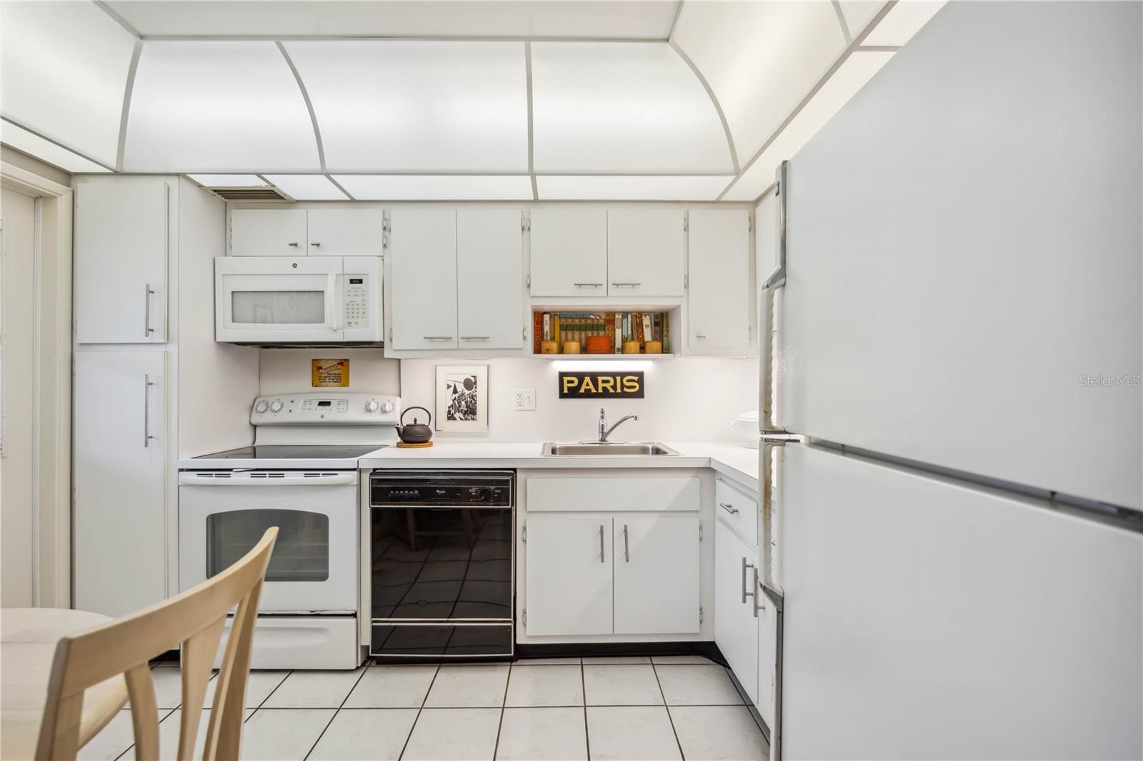 NO 1 PALM-AIRE DESOTO LAKES CC APT CONDO - Residential