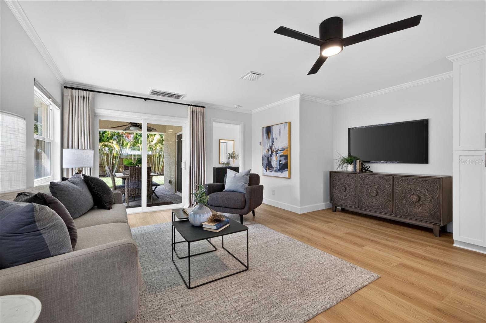 SNELL SHORES MANOR - Residential