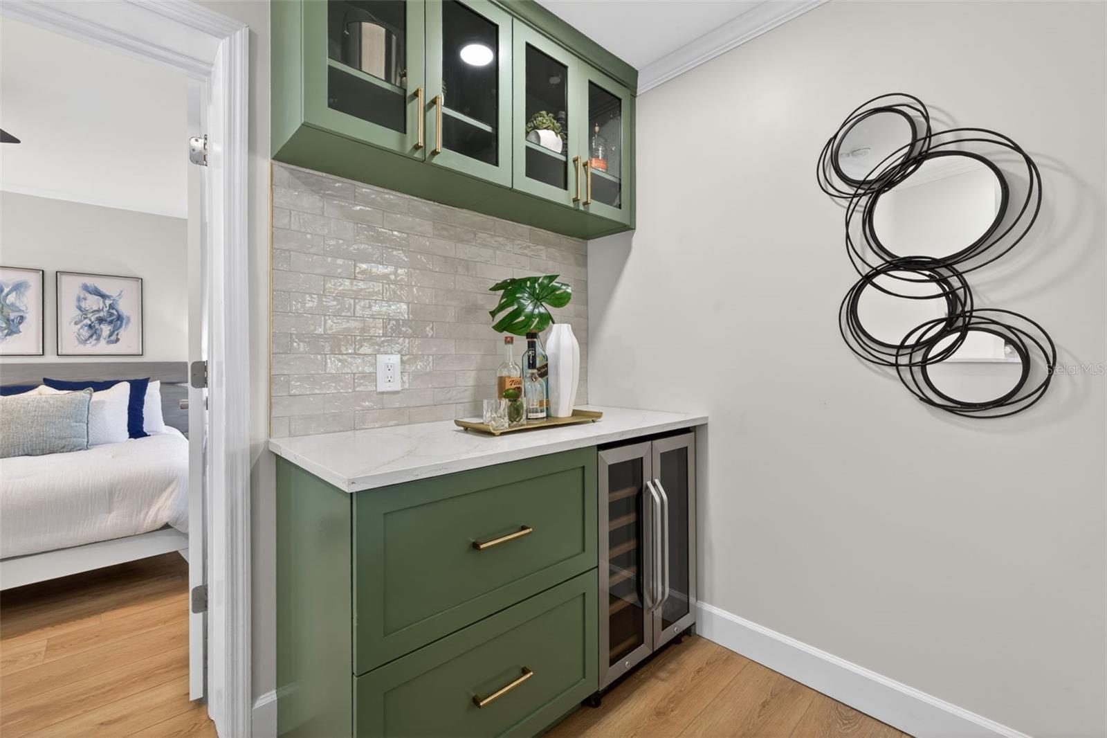 SNELL SHORES MANOR - Residential