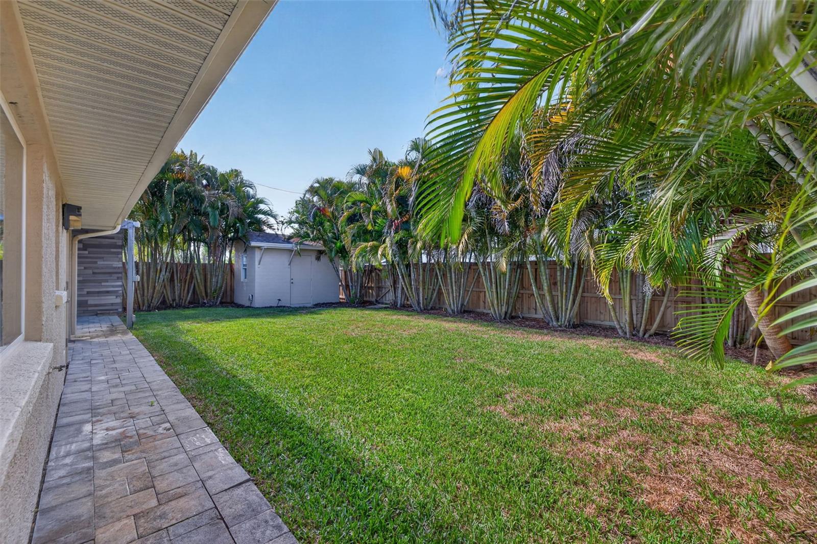 SNELL SHORES MANOR - Residential