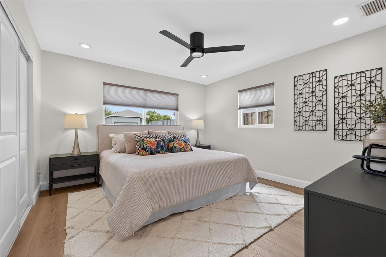 SNELL SHORES MANOR - Residential