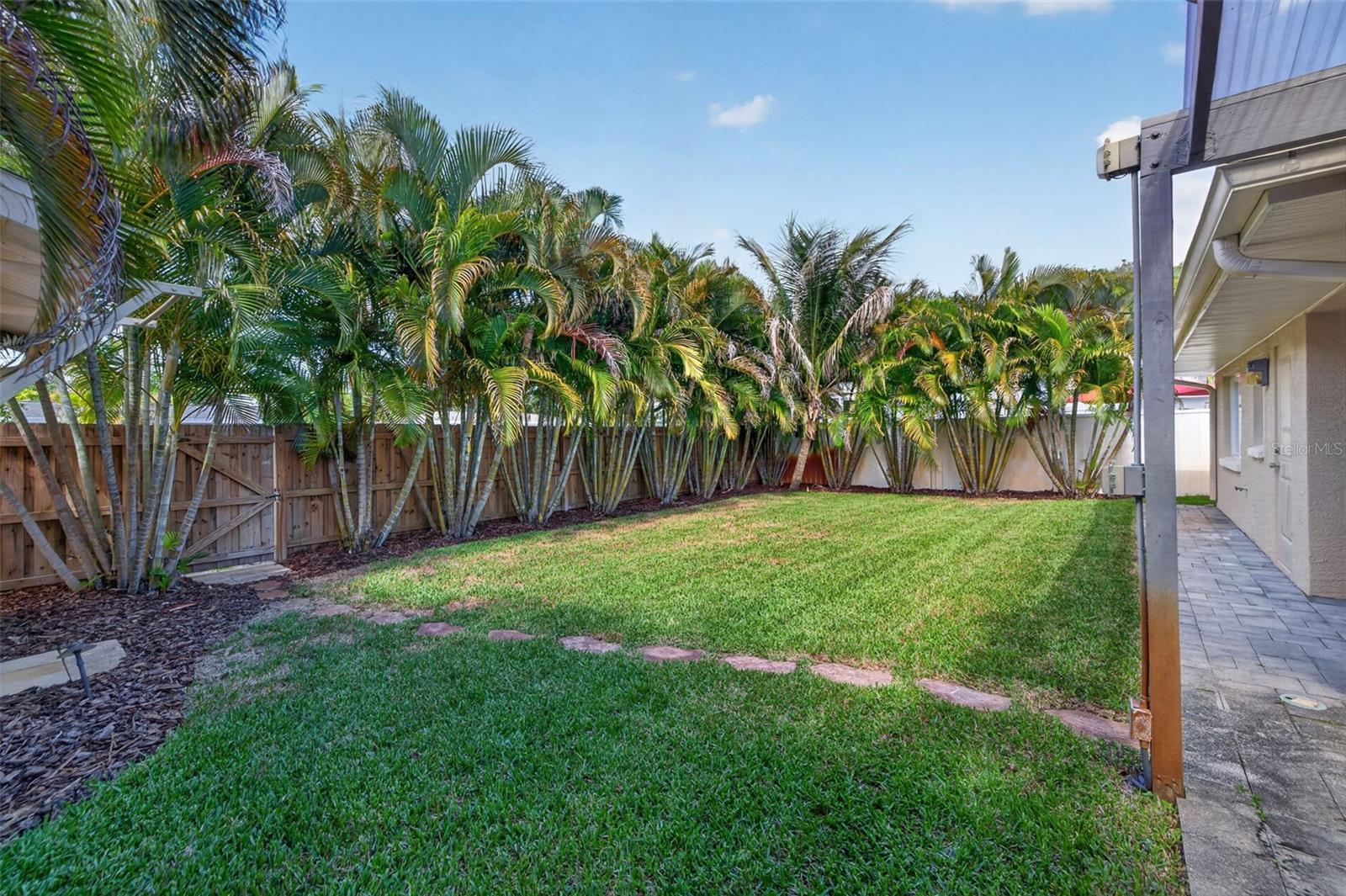 SNELL SHORES MANOR - Residential