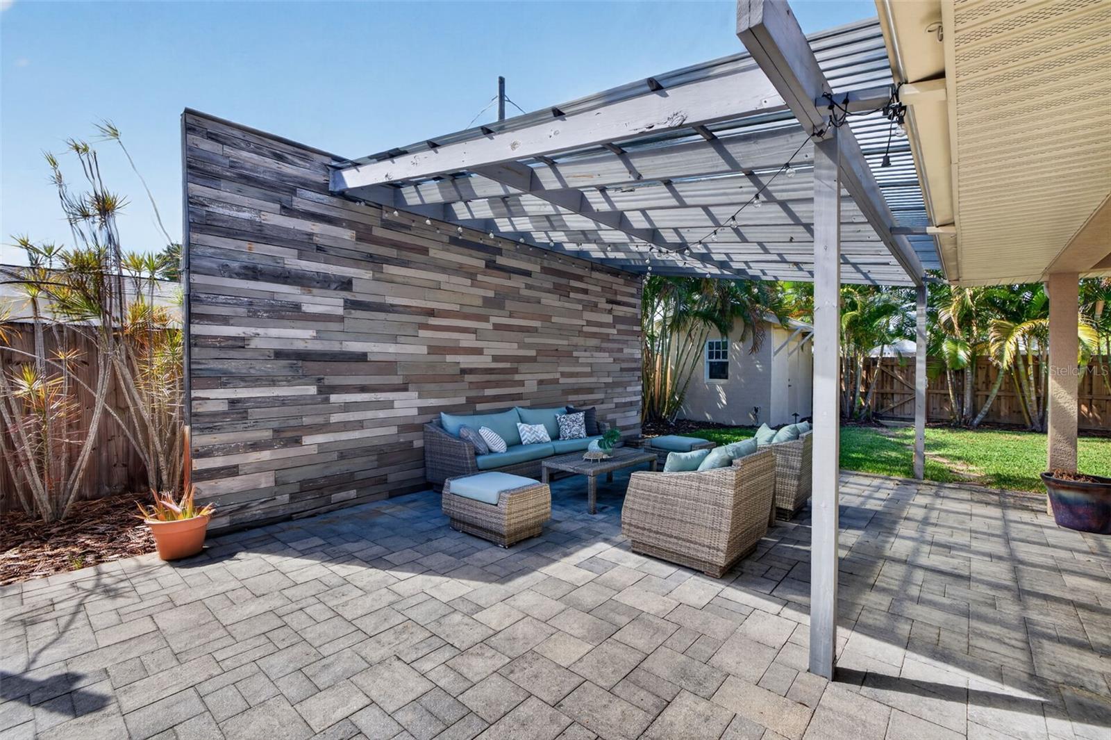 SNELL SHORES MANOR - Residential