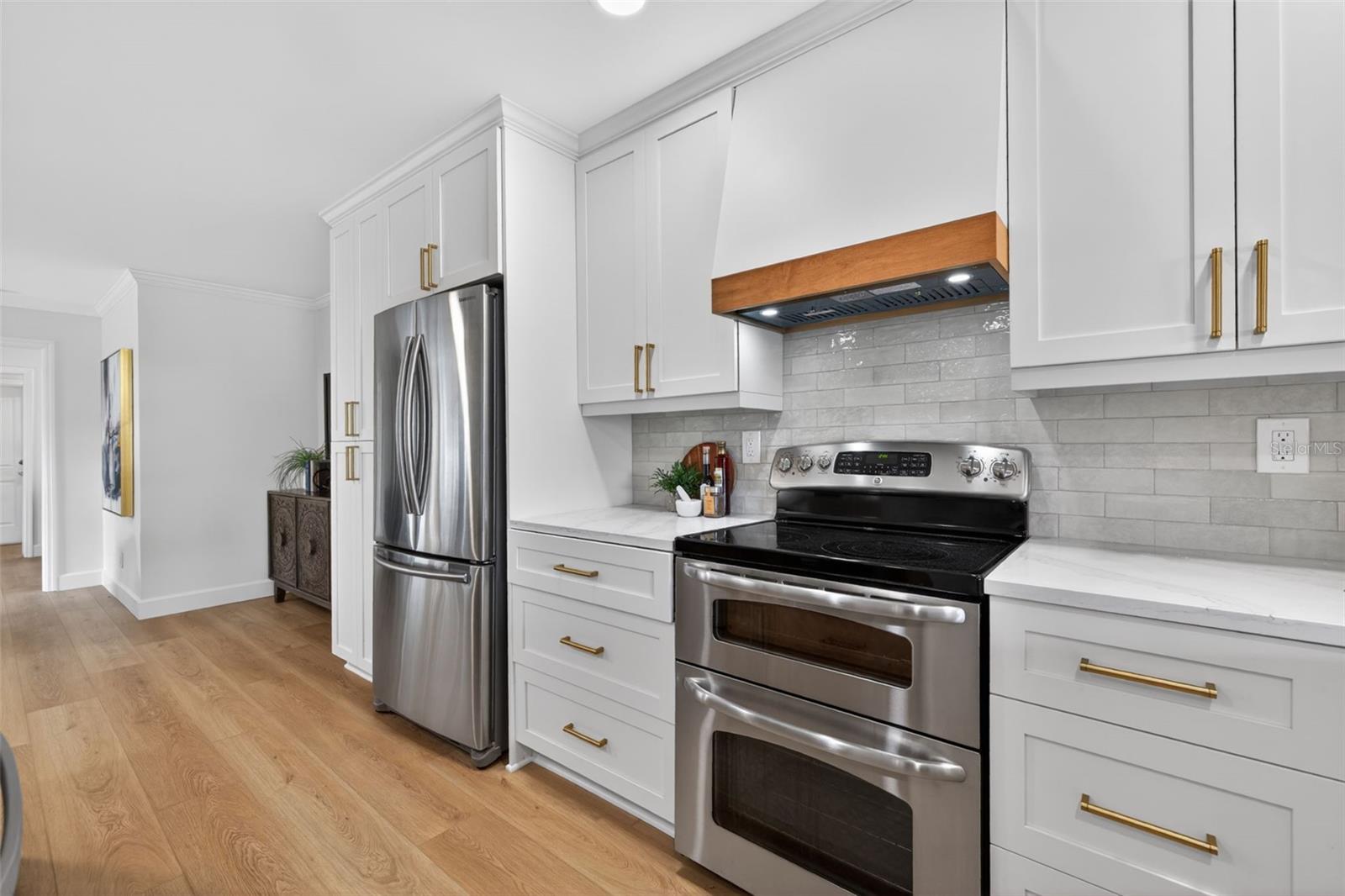 SNELL SHORES MANOR - Residential