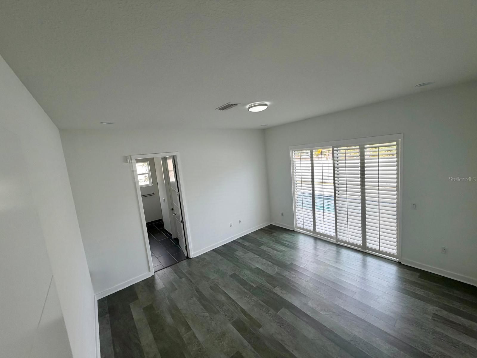 RIDGEWOOD - Residential