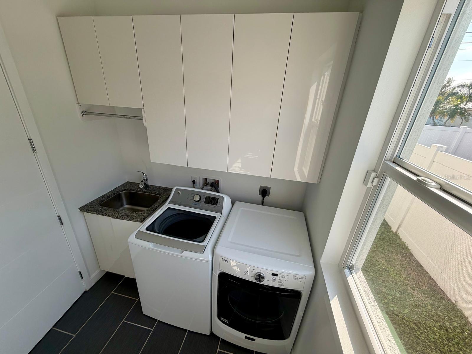 RIDGEWOOD - Residential