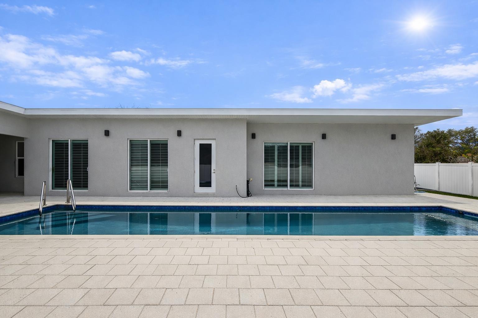 RIDGEWOOD - Residential