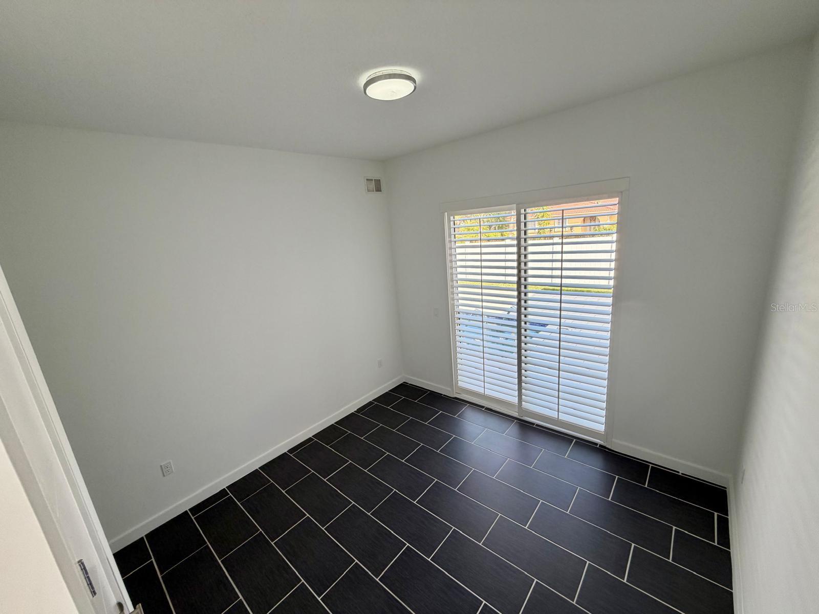 RIDGEWOOD - Residential