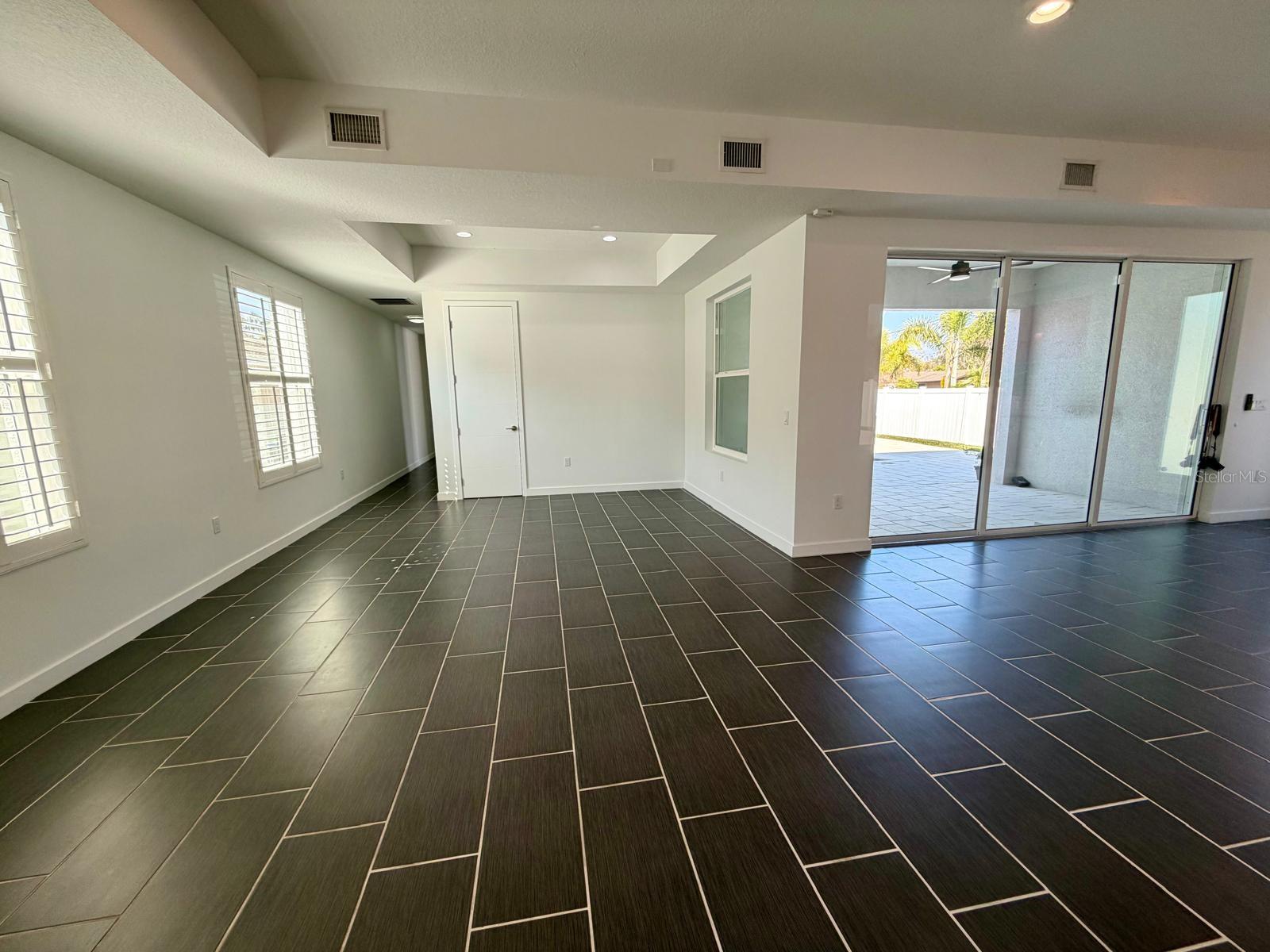 RIDGEWOOD - Residential