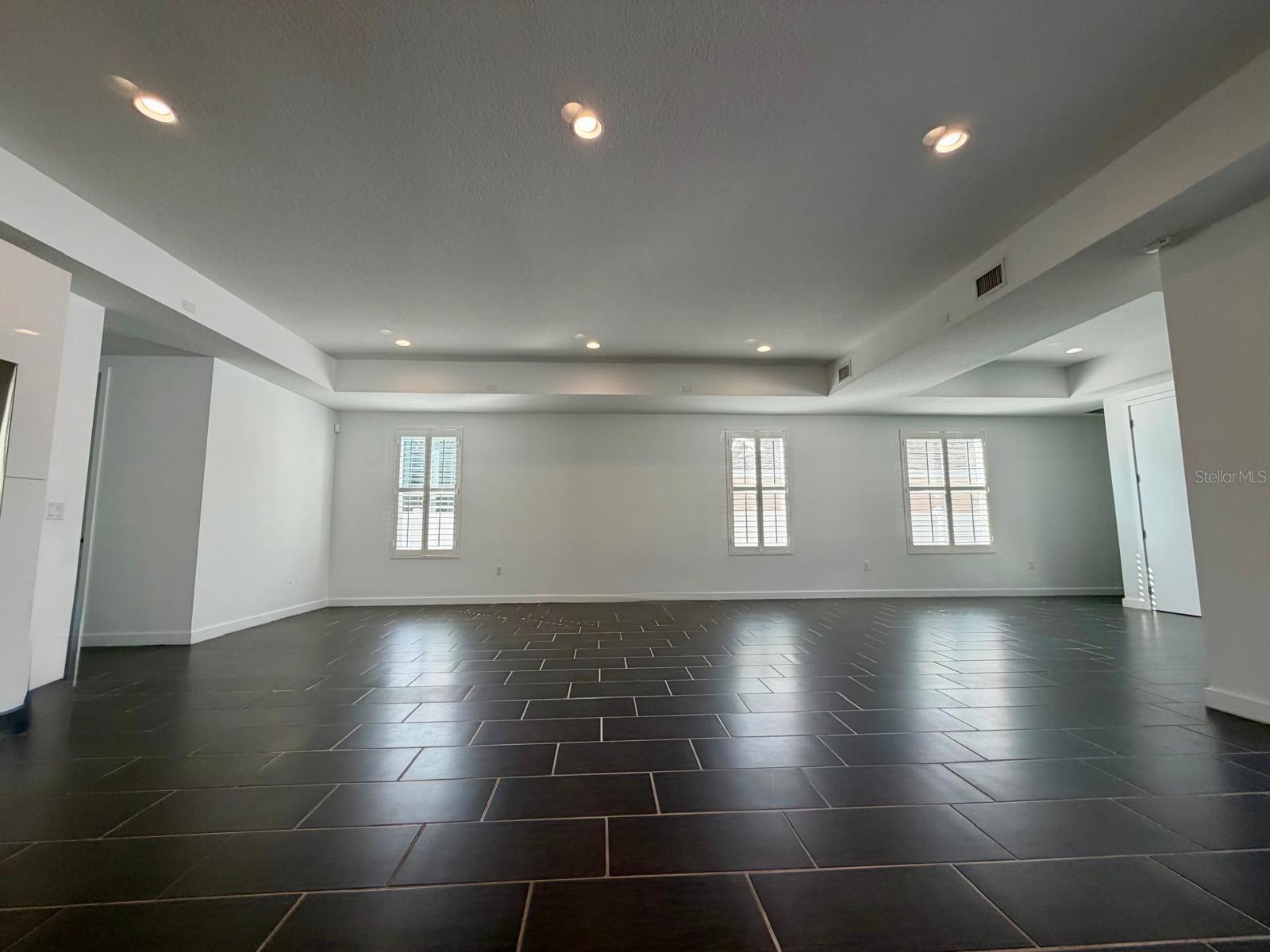 RIDGEWOOD - Residential