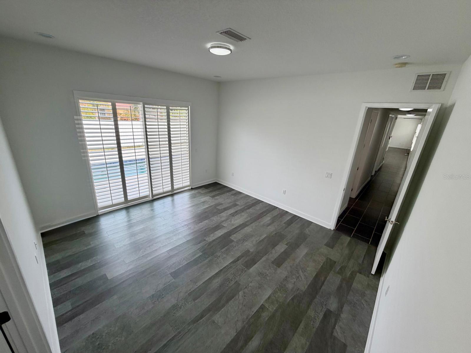 RIDGEWOOD - Residential