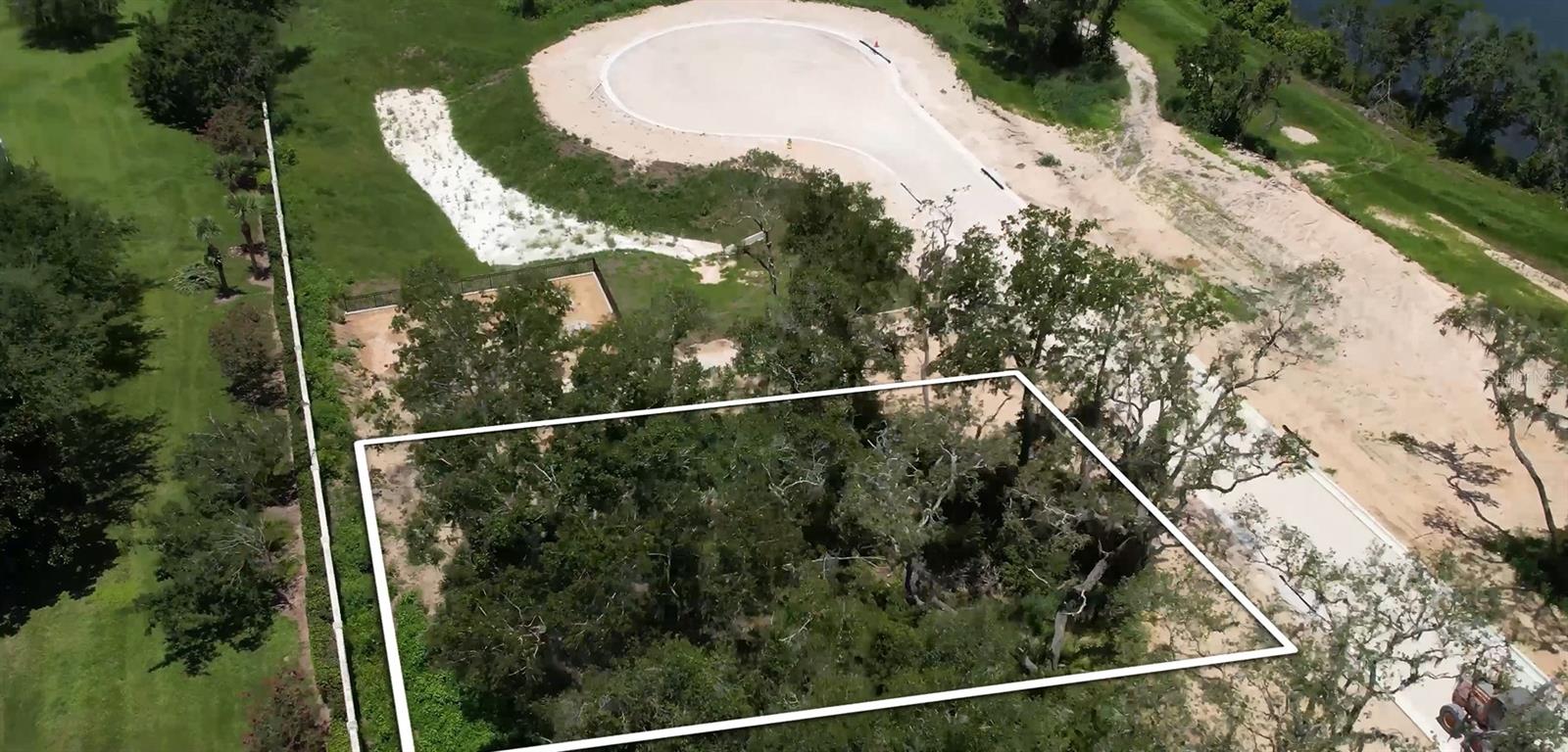 MIRROR LAKE - Residential