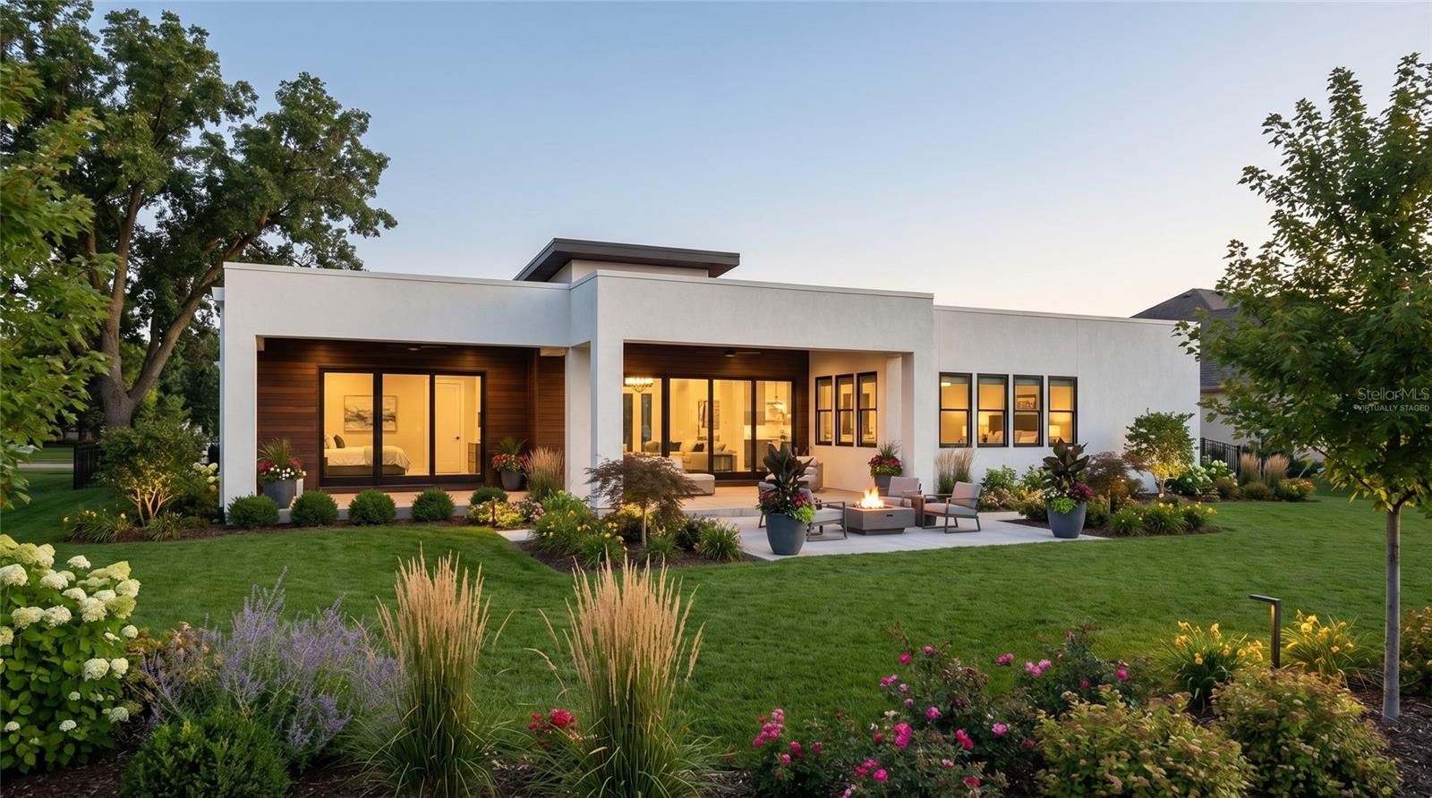 MIRROR LAKE - Residential