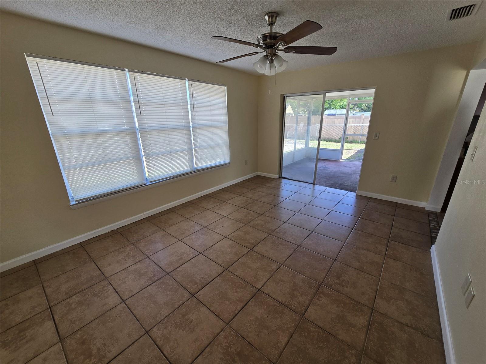 SEVEN SPGS HOMES - Residential Lease