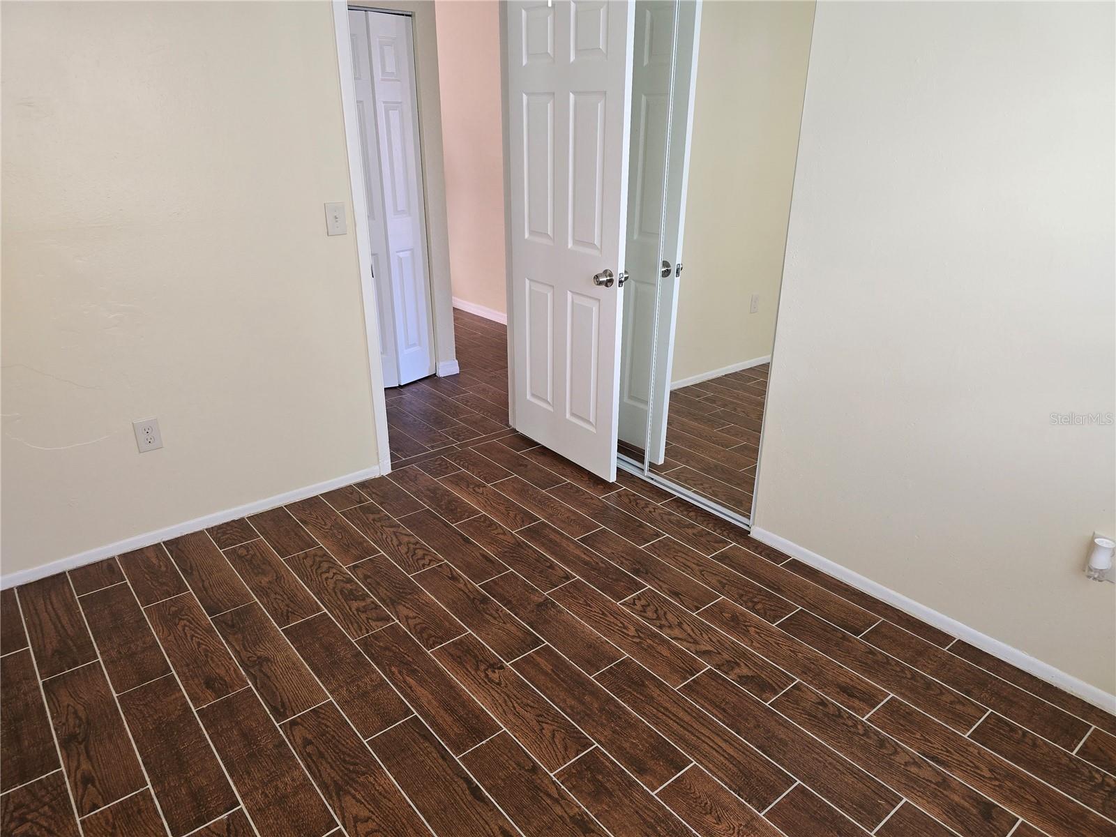 SEVEN SPGS HOMES - Residential Lease