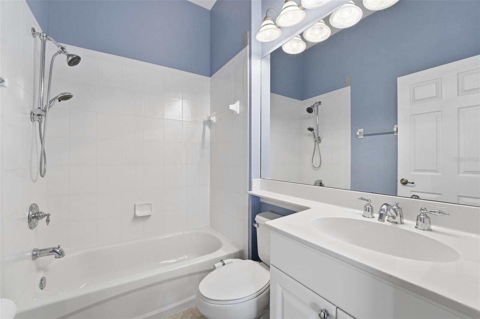 RIVERWOOD - Residential