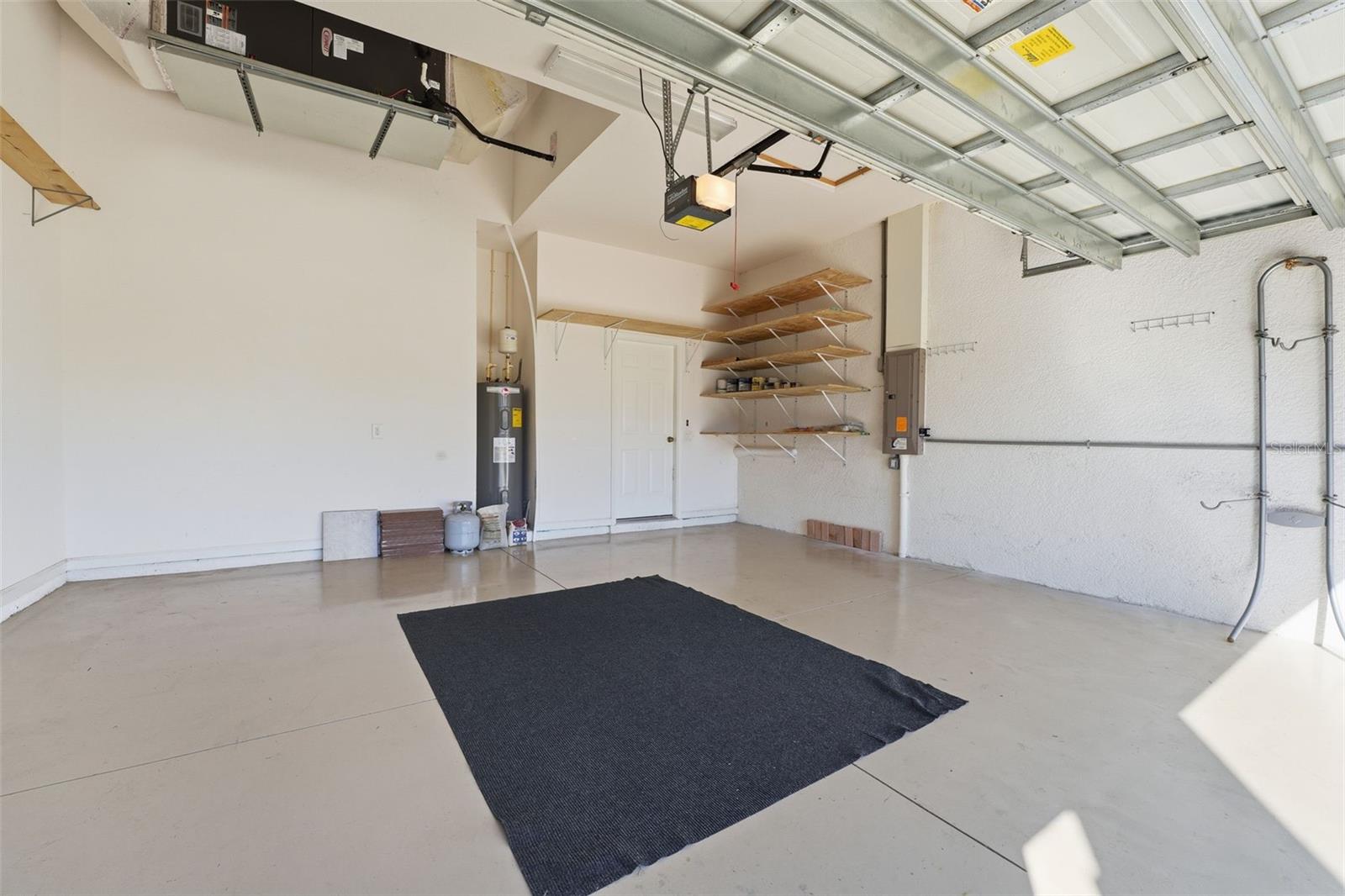 RIVERWOOD - Residential