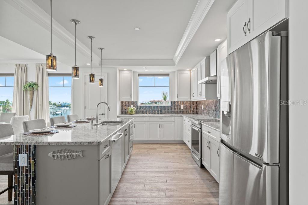 SUNSET POINTE AT COLLANY KEY CONDO - Residential