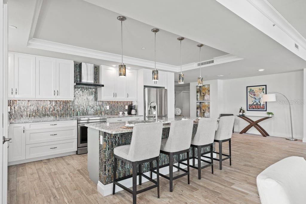 SUNSET POINTE AT COLLANY KEY CONDO - Residential